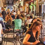 La Maison Du Theatre Tatil Evi *